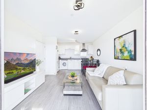 Photo 8- click for photo gallery